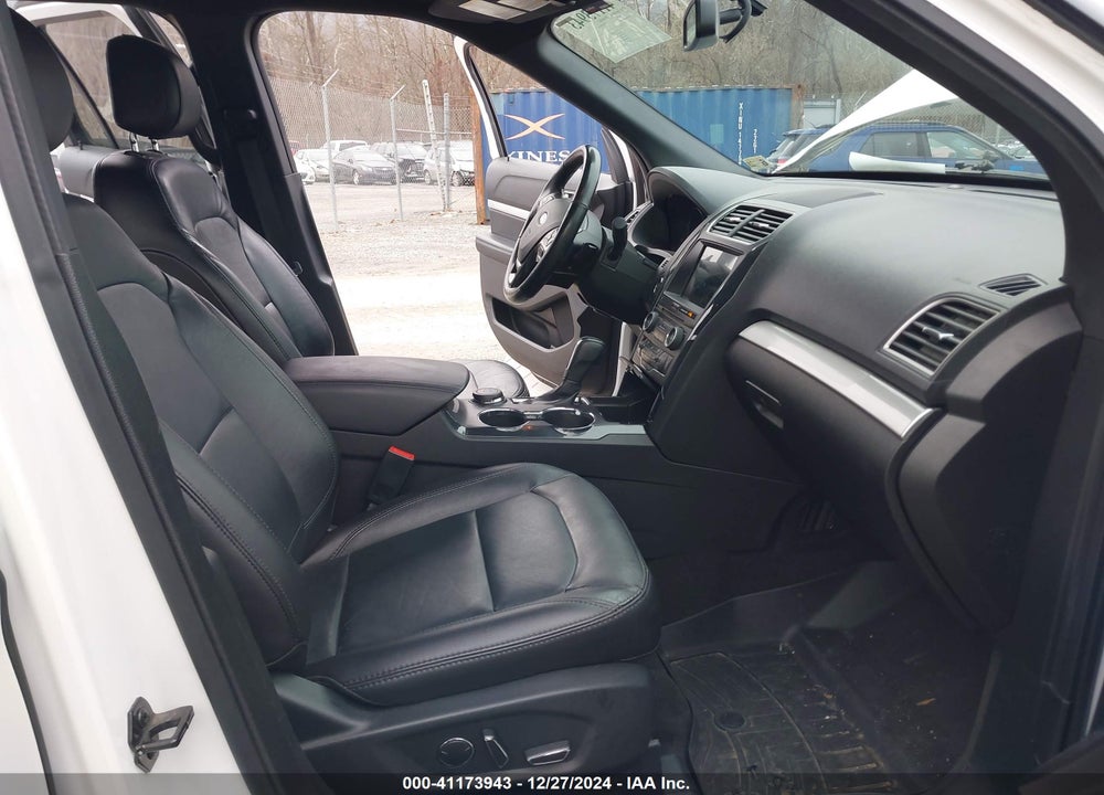 2017 FORD EXPLORER XLT VIN: 1FM5K8DH4HGC44215