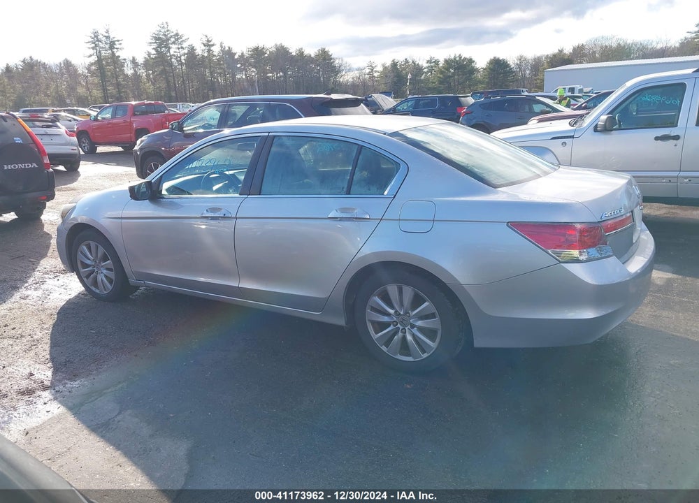 2011 HONDA ACCORD 2.4 EX VIN: 1HGCP2E72BA060077