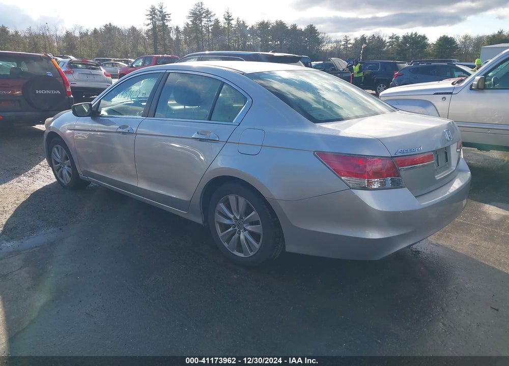 2011 HONDA ACCORD 2.4 EX VIN: 1HGCP2E72BA060077
