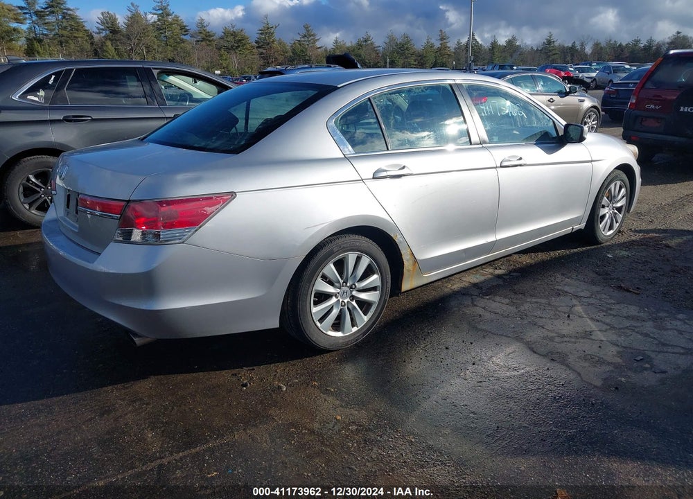 2011 HONDA ACCORD 2.4 EX VIN: 1HGCP2E72BA060077