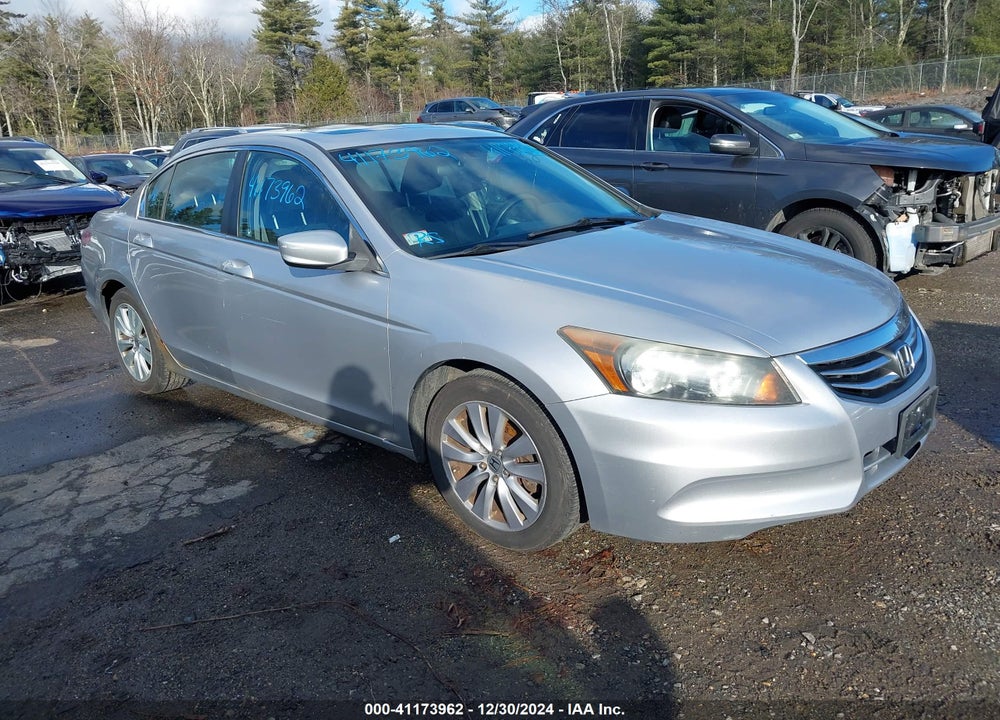 2011 HONDA ACCORD 2.4 EX VIN: 1HGCP2E72BA060077