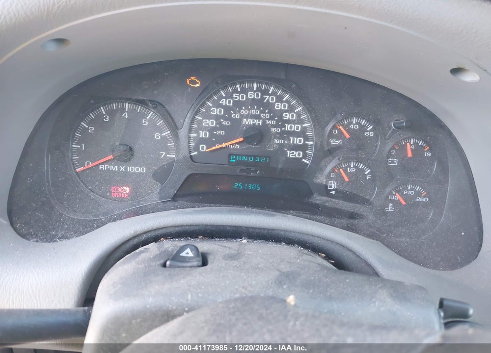 2005 CHEVROLET TRAILBLAZER LS VIN: 1GNDS13S952302811