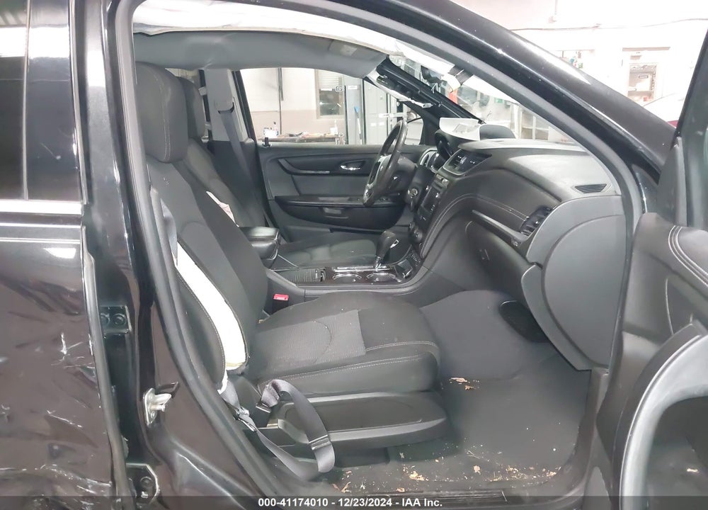2015 CHEVROLET TRAVERSE 1LT VIN: 1GNKRGKD7FJ137115