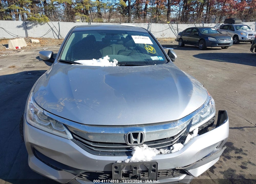 2016 HONDA ACCORD VIN: 1HGCR2F38GA112454