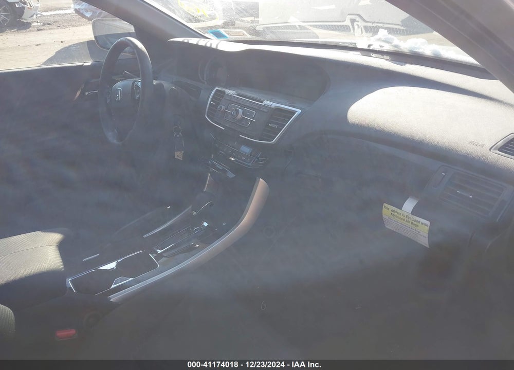 2016 HONDA ACCORD VIN: 1HGCR2F38GA112454