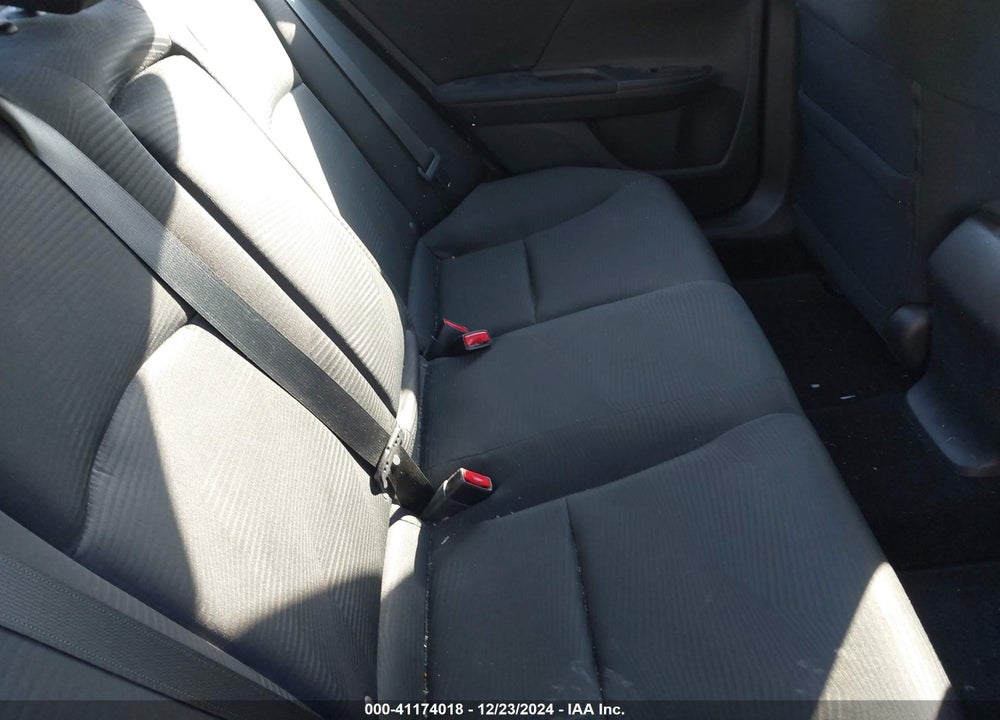 2016 HONDA ACCORD VIN: 1HGCR2F38GA112454