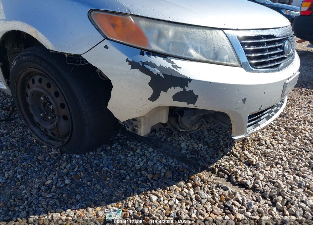 2009 KIA OPTIMA VIN: KNAGE228695324484