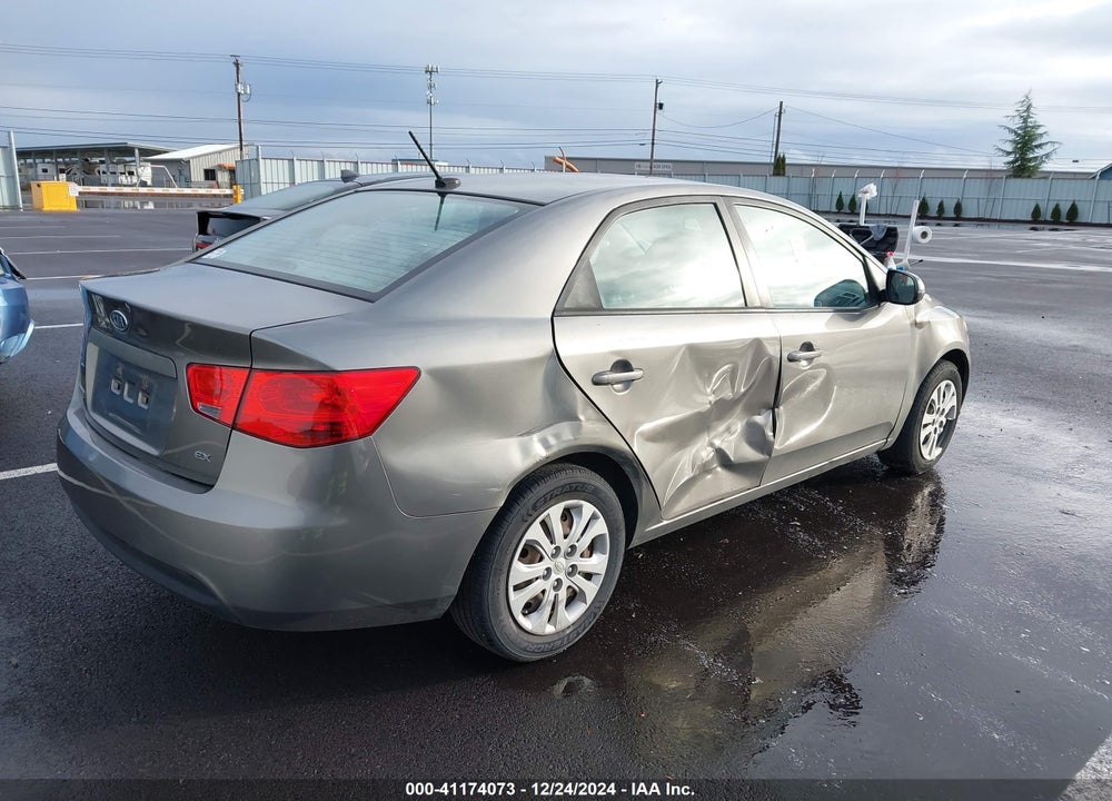 2011 KIA FORTE EX VIN: KNAFU4A2XB5453292