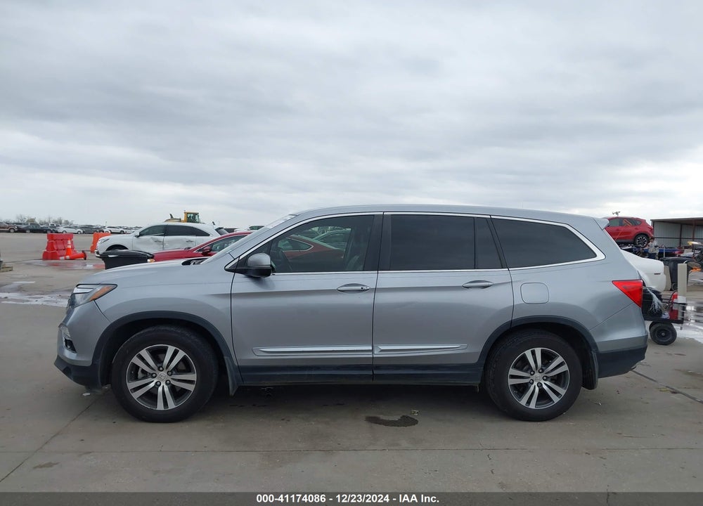 2018 HONDA PILOT EX-L VIN: 5FNYF5H8XJB031400