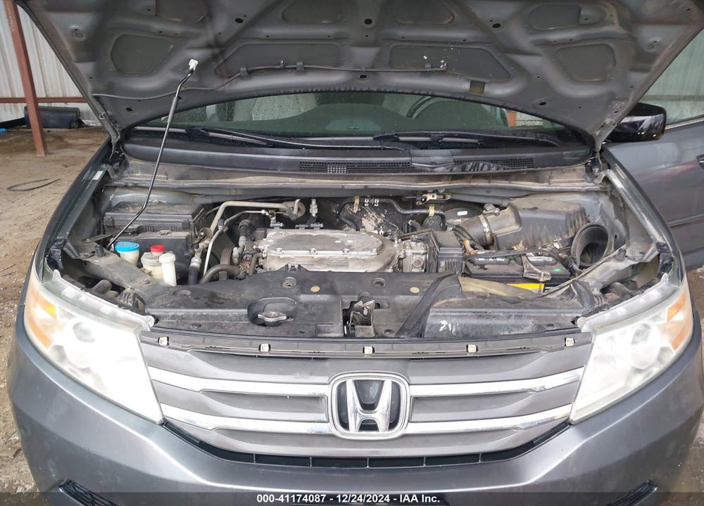 2011 HONDA ODYSSEY VIN: 5FNRL5H68BB086151