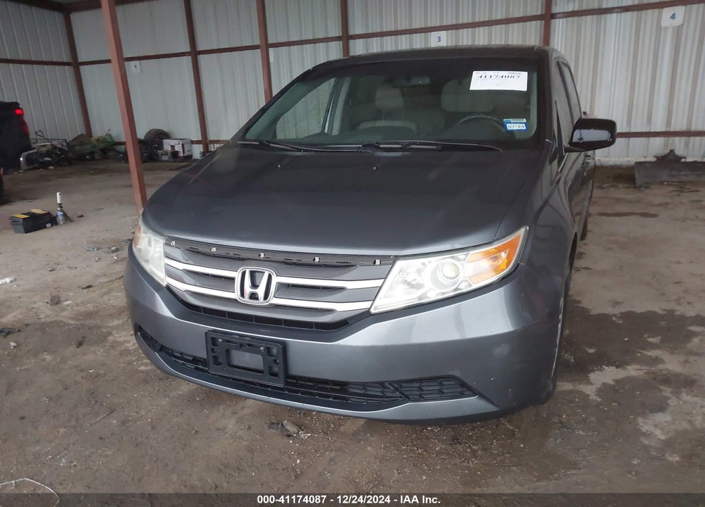 2011 HONDA ODYSSEY VIN: 5FNRL5H68BB086151