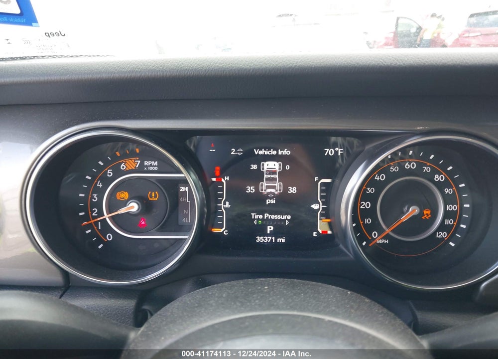 2023 JEEP WRANGLER 4-DOOR SAHARA 4X4 VIN: 1C4HJXEN6PW639004