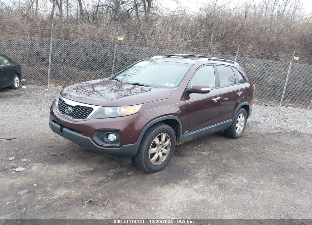 2013 KIA SORENTO LX VIN: 5XYKTDA69DG401279