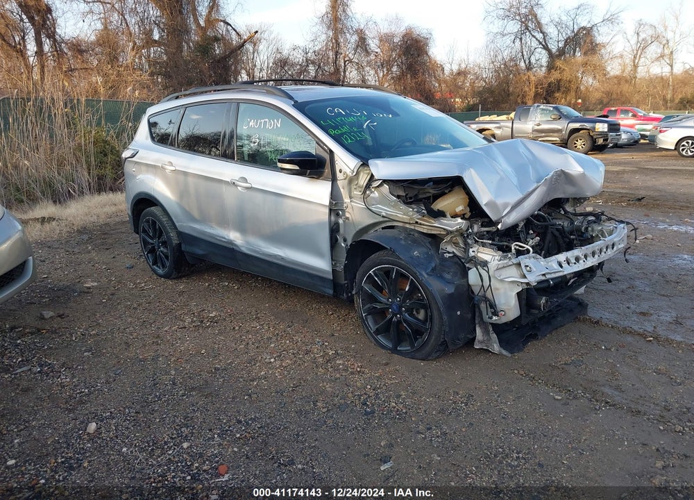 2017 FORD ESCAPE TITANIUM VIN: 1FMCU9J96HUA99555