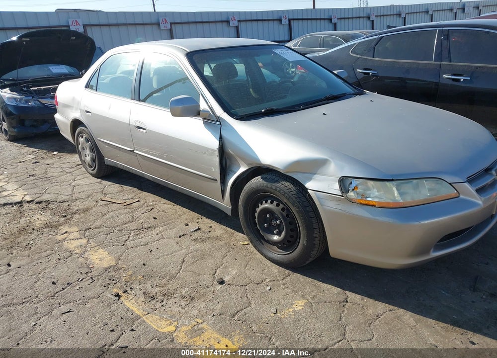 1999 HONDA ACCORD LX VIN: JHMCG5640XC004654