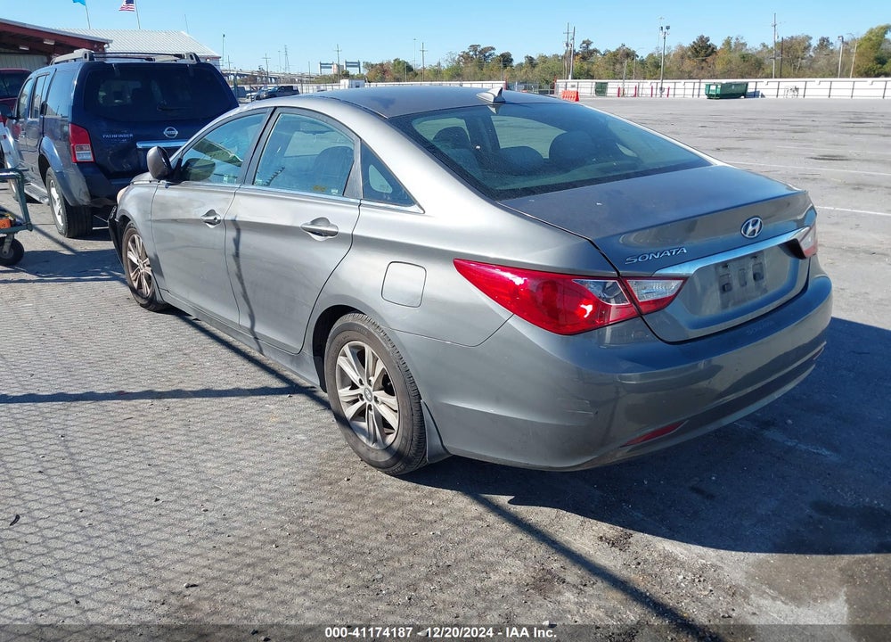 2012 HYUNDAI SONATA VIN: 5NPEB4AC3CH461314