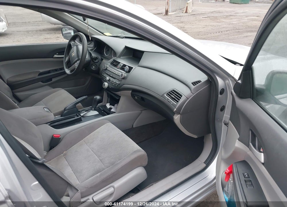 2010 HONDA ACCORD 2.4 LX VIN: 1HGCP2F30AA069144