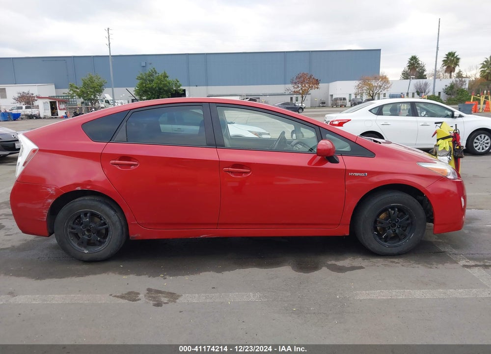 2011 TOYOTA PRIUS TWO VIN: JTDKN3DU8B1474770