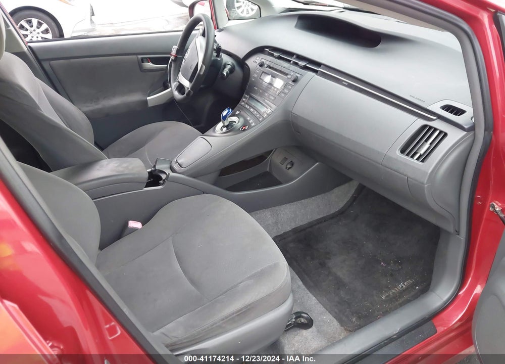 2011 TOYOTA PRIUS TWO VIN: JTDKN3DU8B1474770