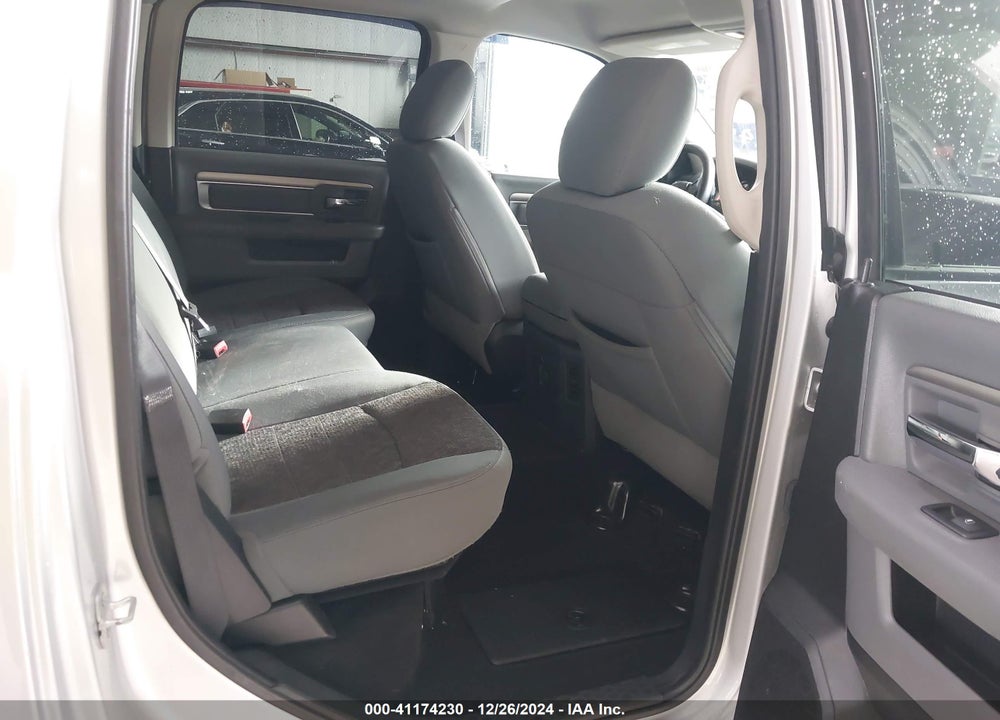 2016 RAM 1500 VIN: 1C6RR6LT8GS107812