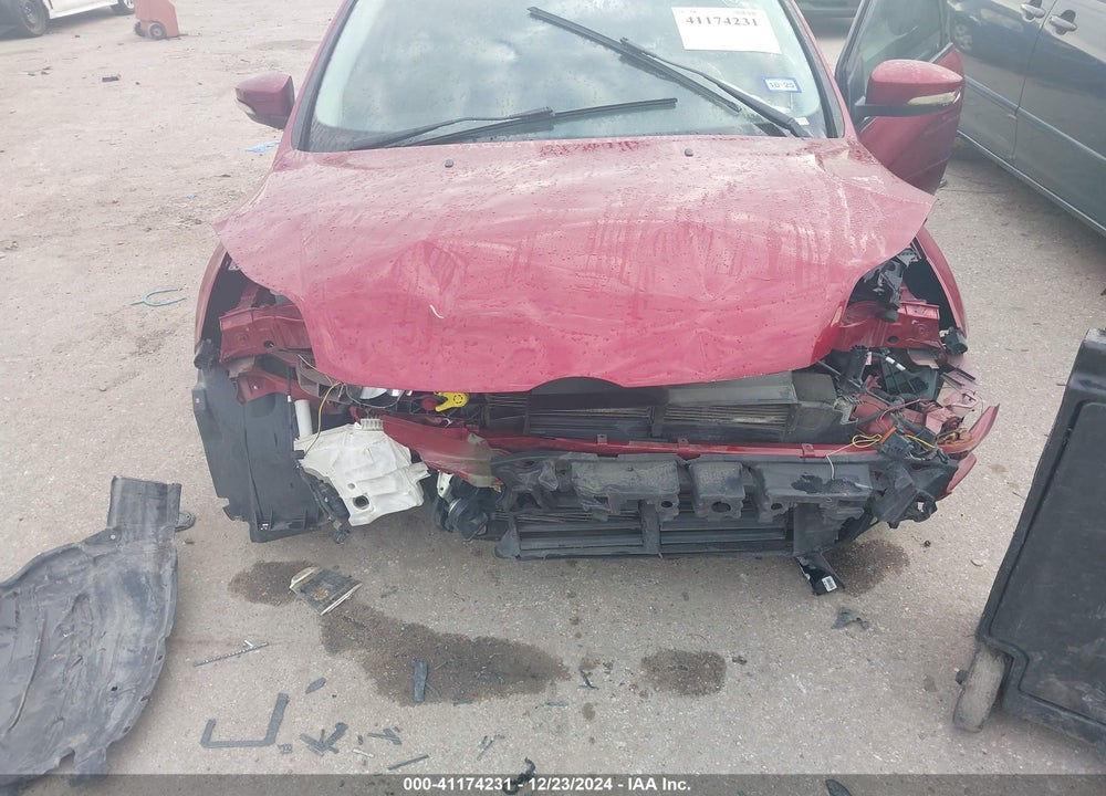 2014 FORD FOCUS VIN: 1FADP3F20EL214196