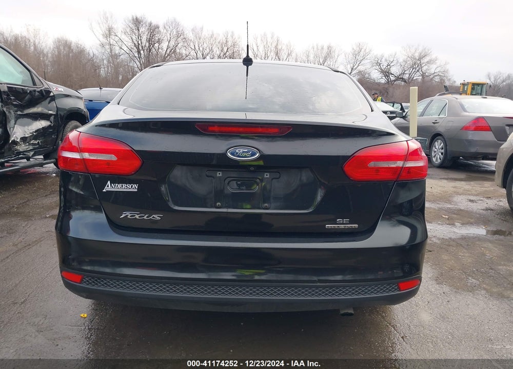 2015 FORD FOCUS VIN: 1FADP3F20FL220159