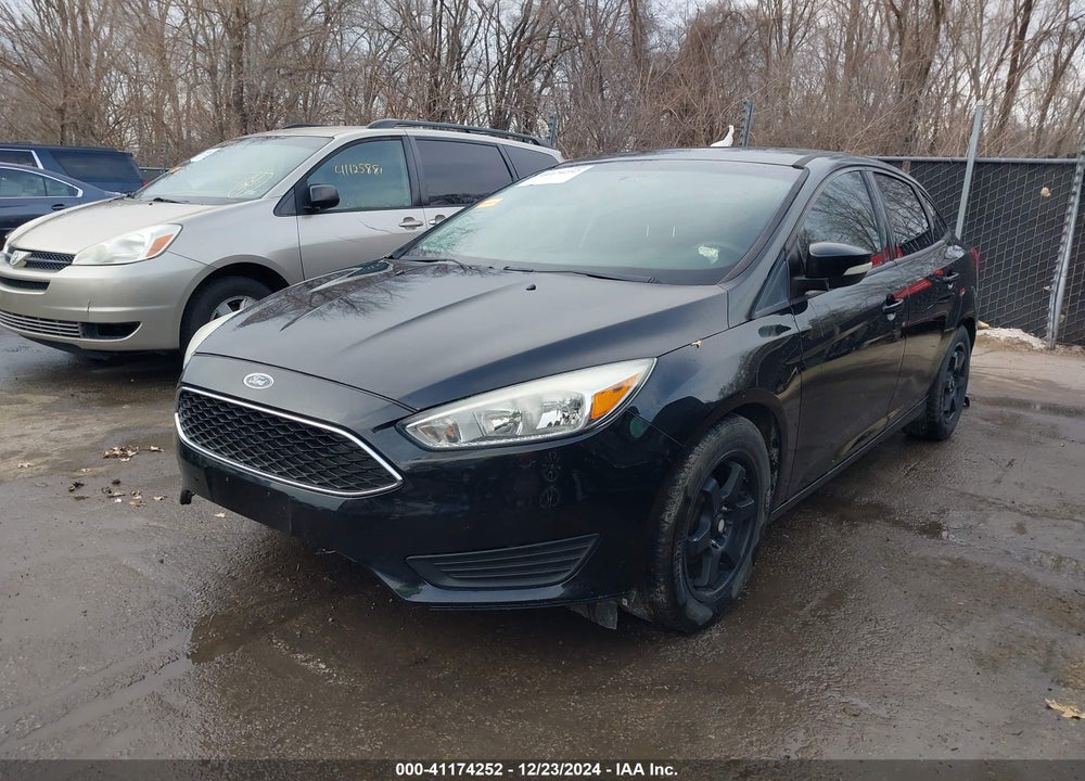 2015 FORD FOCUS VIN: 1FADP3F20FL220159