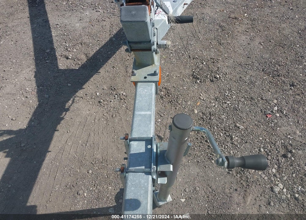2000 STINGRAY TRAILER VIN: 1ZEAAELA7YH003216