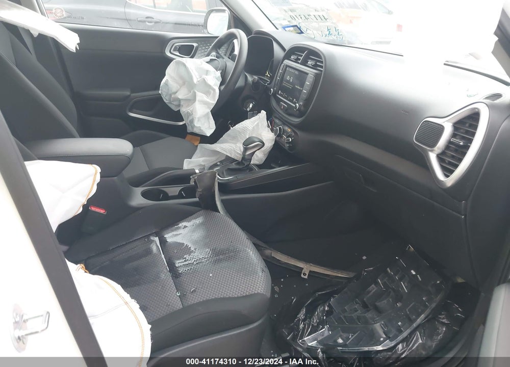 2024 KIA SOUL LX VIN: KNDJ23AUXR7236743
