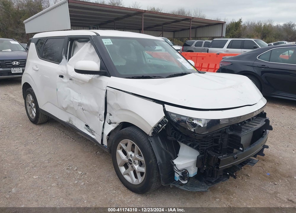 2024 KIA SOUL LX VIN: KNDJ23AUXR7236743