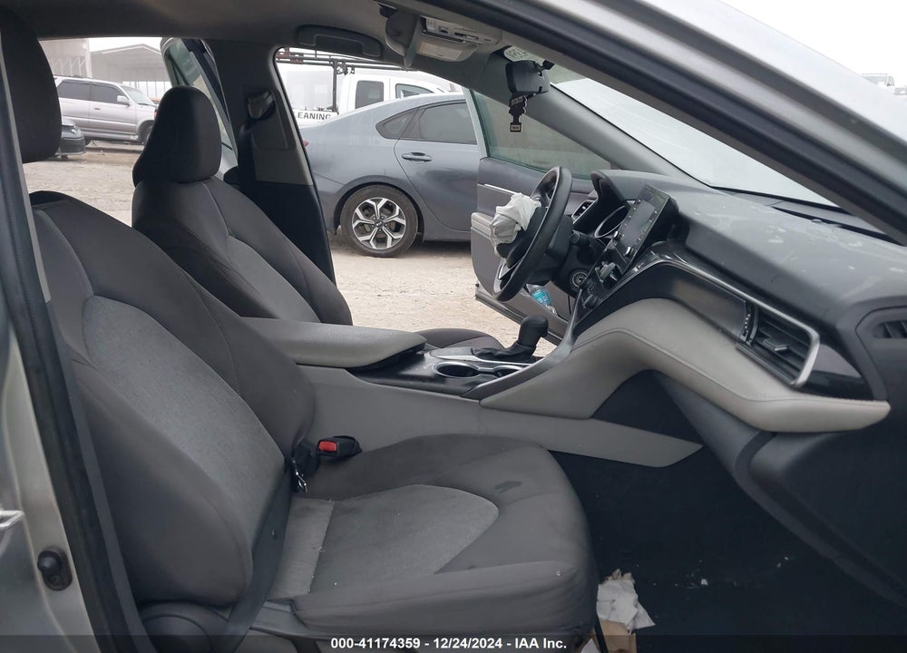 2021 TOYOTA CAMRY LE VIN: 4T1C11AK4MU441558