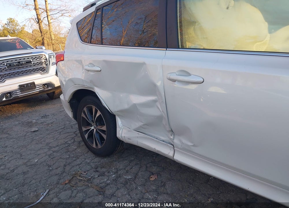 2015 TOYOTA RAV4 LIMITED VIN: JTMYFREVXFJ053303