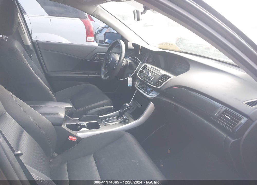 2015 HONDA ACCORD SPORT VIN: 1HGCR2F57FA070617
