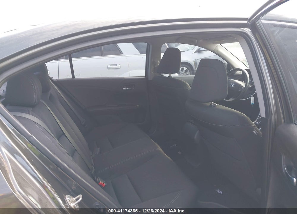2015 HONDA ACCORD SPORT VIN: 1HGCR2F57FA070617