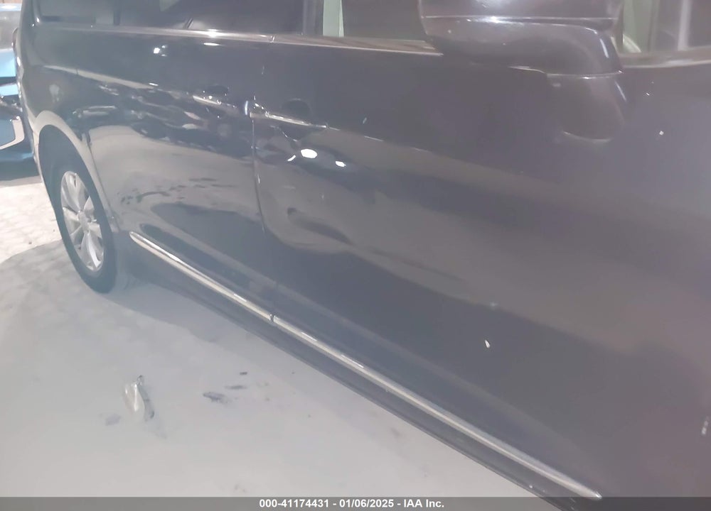 2019 CHRYSLER PACIFICA TOURING L VIN: 2C4RC1BG0KR733012