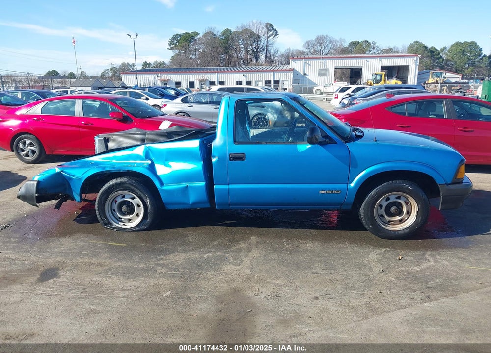 1995 CHEVROLET S TRUCK S10 VIN: 1GCCS1445SK252571