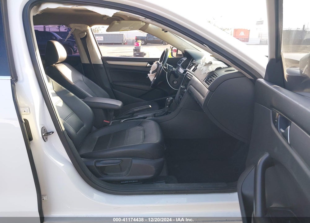 2014 VOLKSWAGEN PASSAT 1.8T SE VIN: 1VWBT7A39EC067040