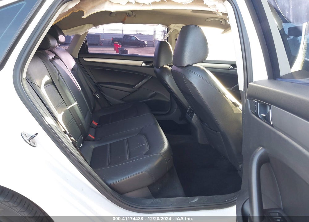 2014 VOLKSWAGEN PASSAT 1.8T SE VIN: 1VWBT7A39EC067040