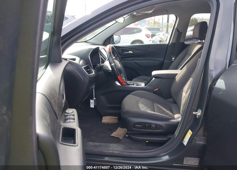 2018 CHEVROLET EQUINOX LT VIN: 2GNAXJEV0J6195608