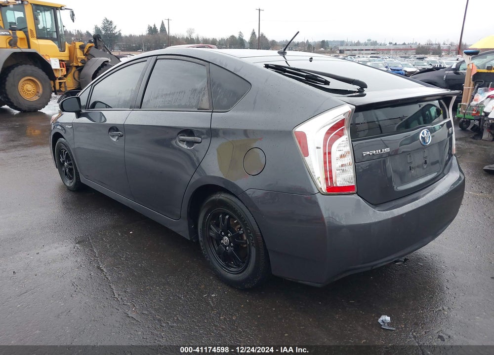 2013 TOYOTA PRIUS TWO VIN: JTDKN3DU7D1719495