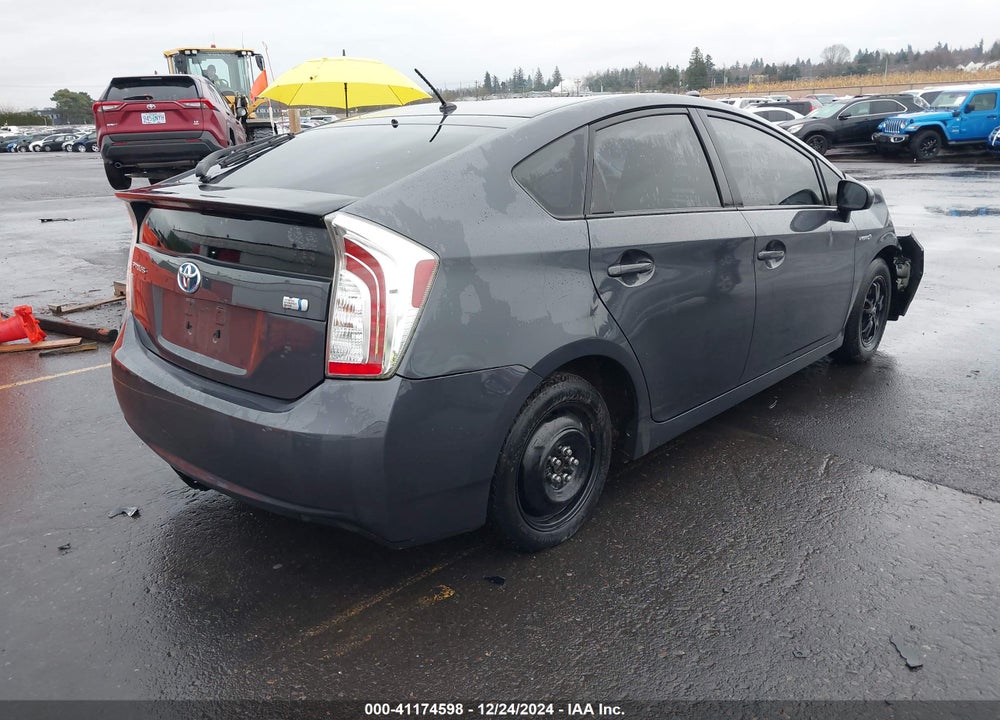 2013 TOYOTA PRIUS TWO VIN: JTDKN3DU7D1719495