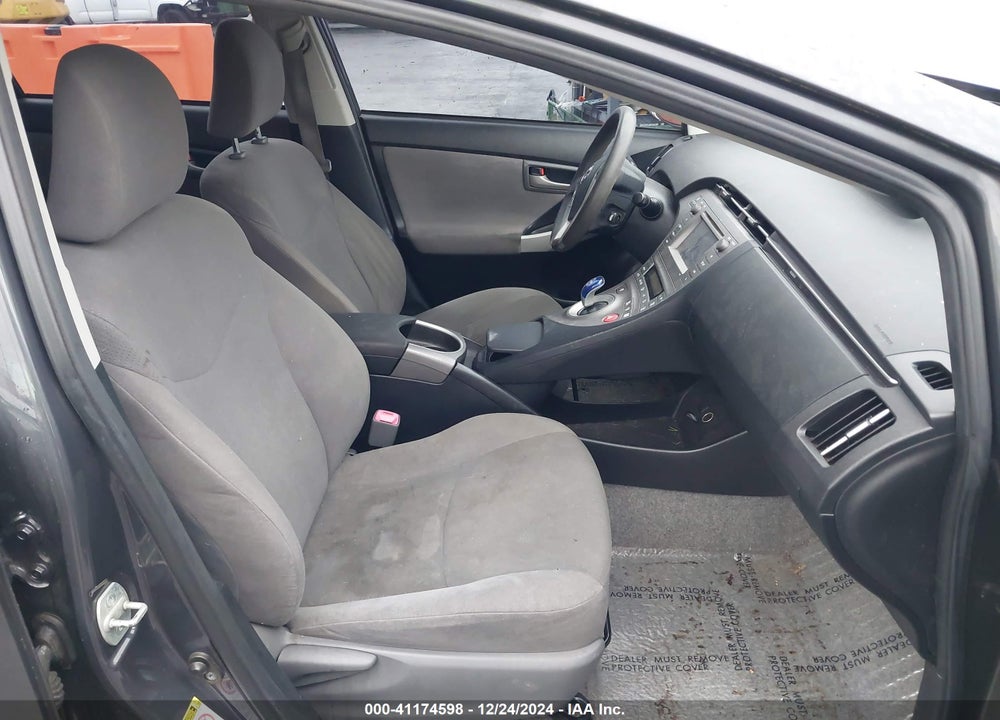 2013 TOYOTA PRIUS TWO VIN: JTDKN3DU7D1719495