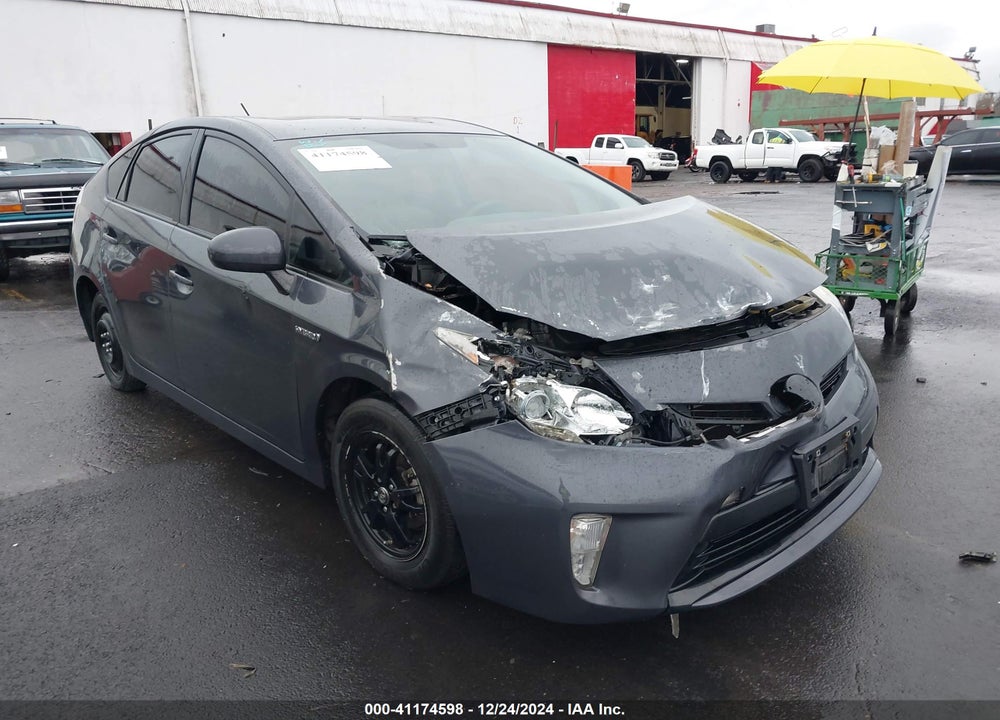 2013 TOYOTA PRIUS TWO VIN: JTDKN3DU7D1719495