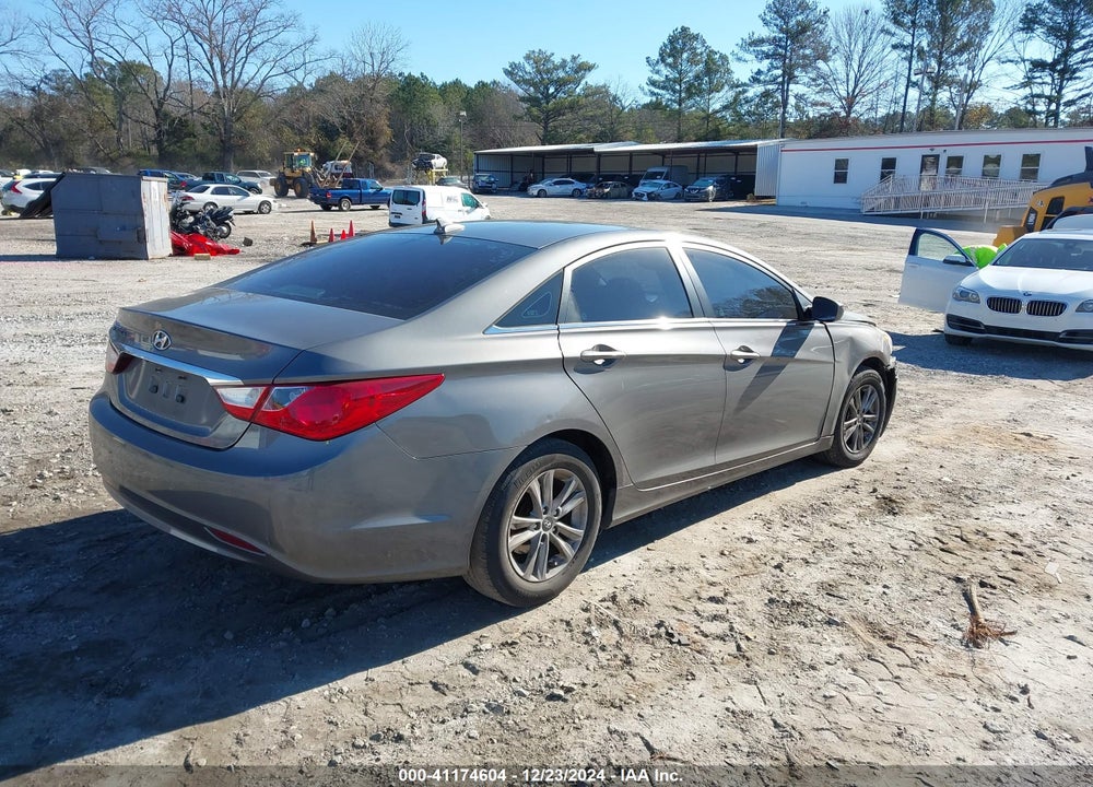 2013 HYUNDAI SONATA GLS VIN: 5NPEB4AC8DH730456