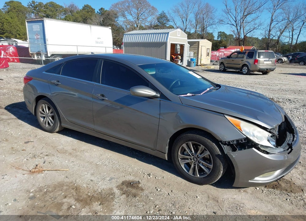 2013 HYUNDAI SONATA GLS VIN: 5NPEB4AC8DH730456