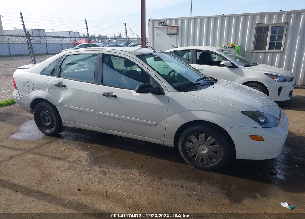 2004 FORD FOCUS SE VIN: 1FAFP34ZX4W129629