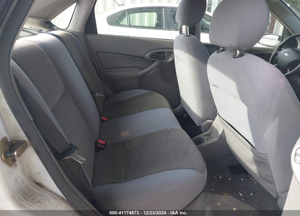 2004 FORD FOCUS SE VIN: 1FAFP34ZX4W129629