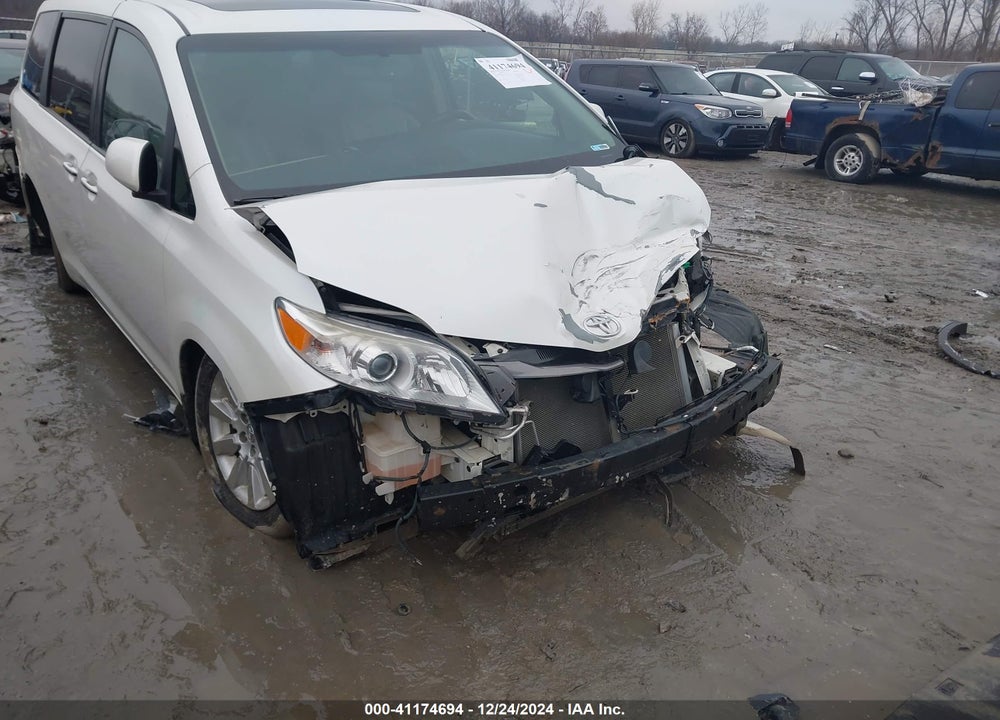 2015 TOYOTA SIENNA XLE LIMITED VIN: 5TDDK3DCXFS104504