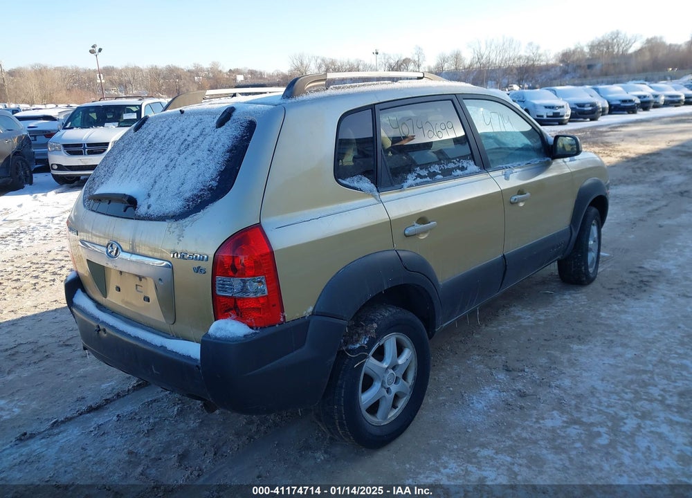 2005 HYUNDAI TUCSON GLS/LX VIN: KM8JN12D85U110110