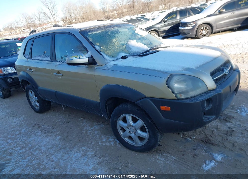 2005 HYUNDAI TUCSON GLS/LX VIN: KM8JN12D85U110110